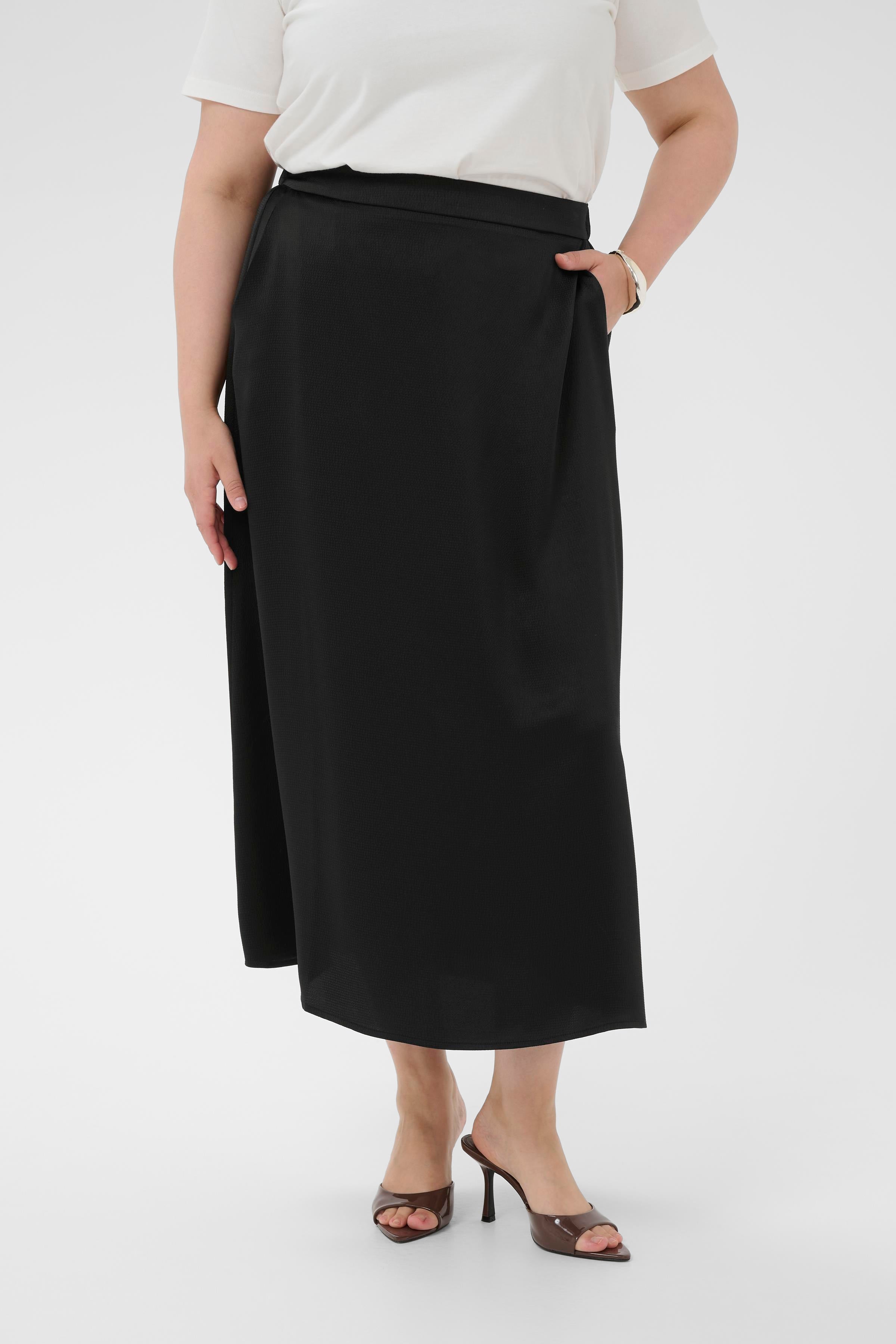 KCdina Skirt