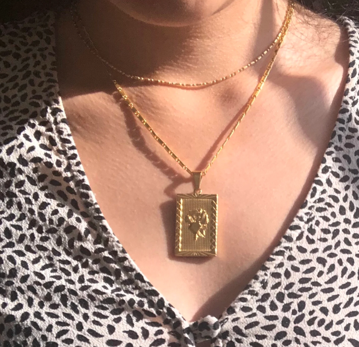 Rose Pendant Necklace